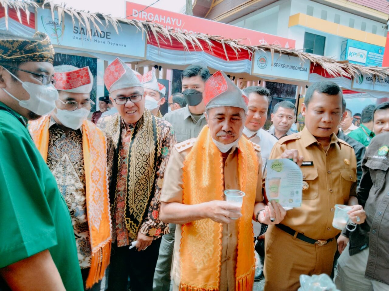 Gubernur Riau
